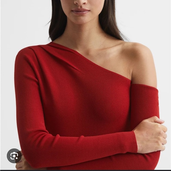 Reiss “Lucy” Off the Shoulder Top in Red - Picture 2 of 10